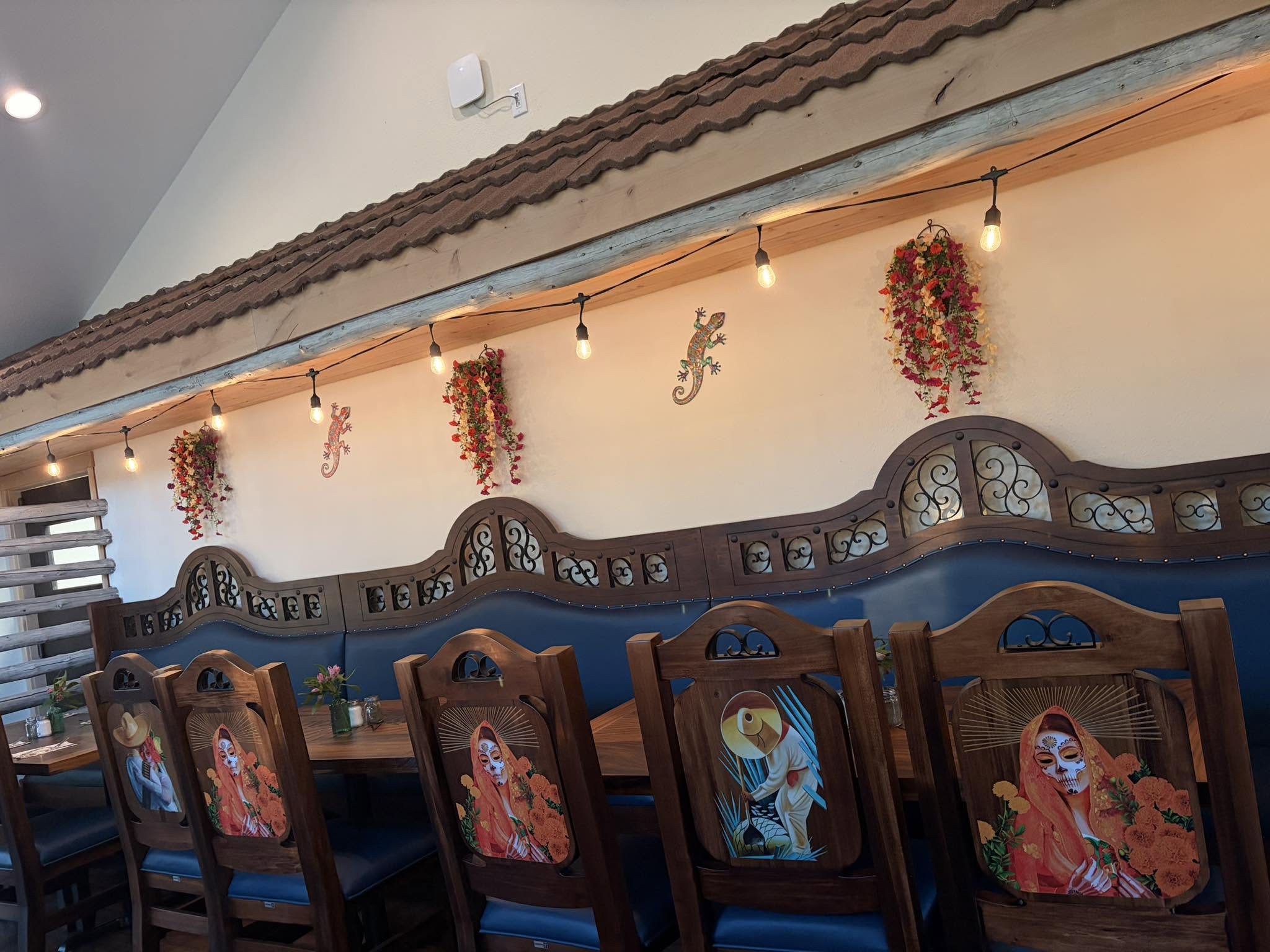 Interior de Casa Mezcal